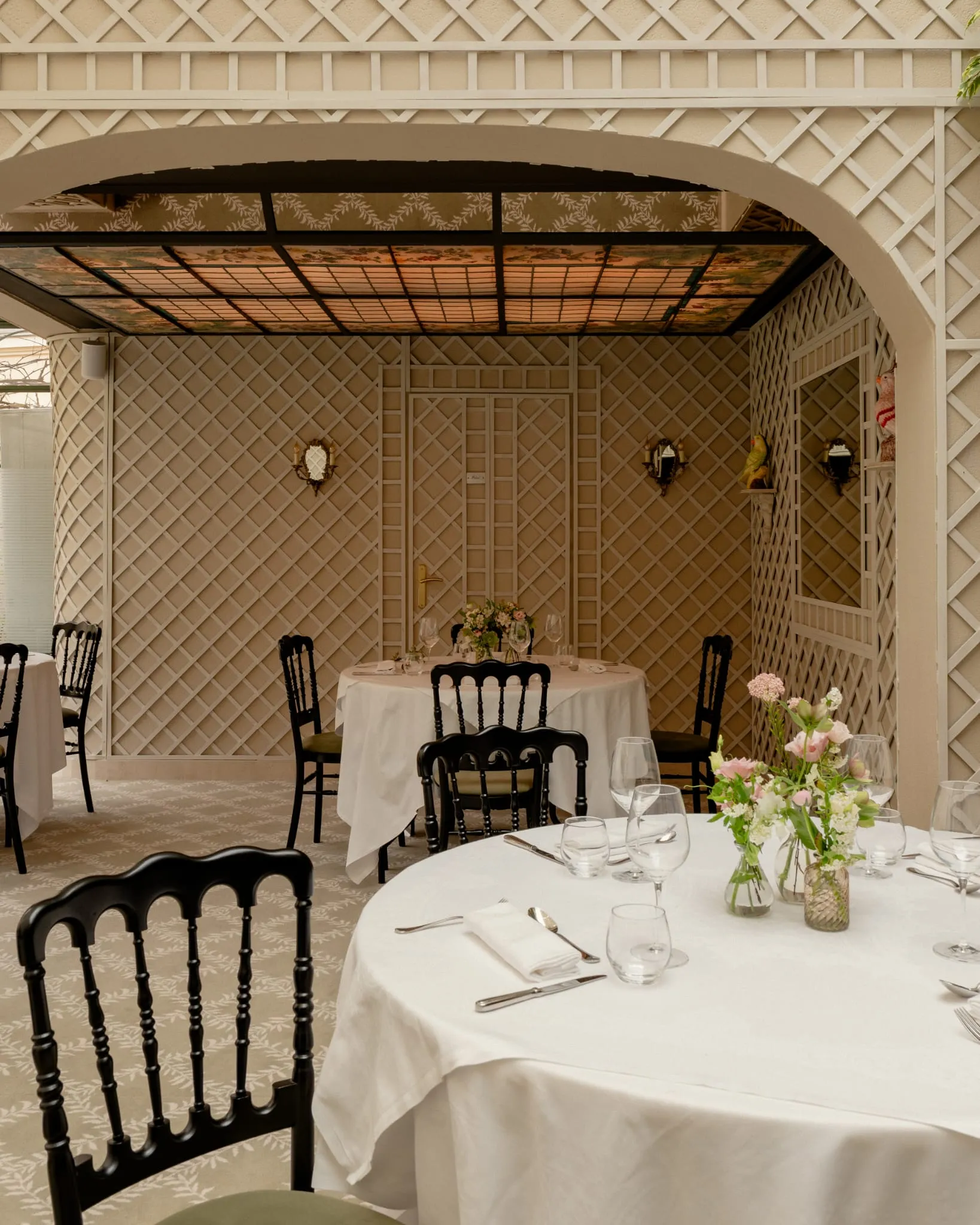 Terrasse extérieure privative pour cocktail et vin d'honneur – salle de réception Rambouillet